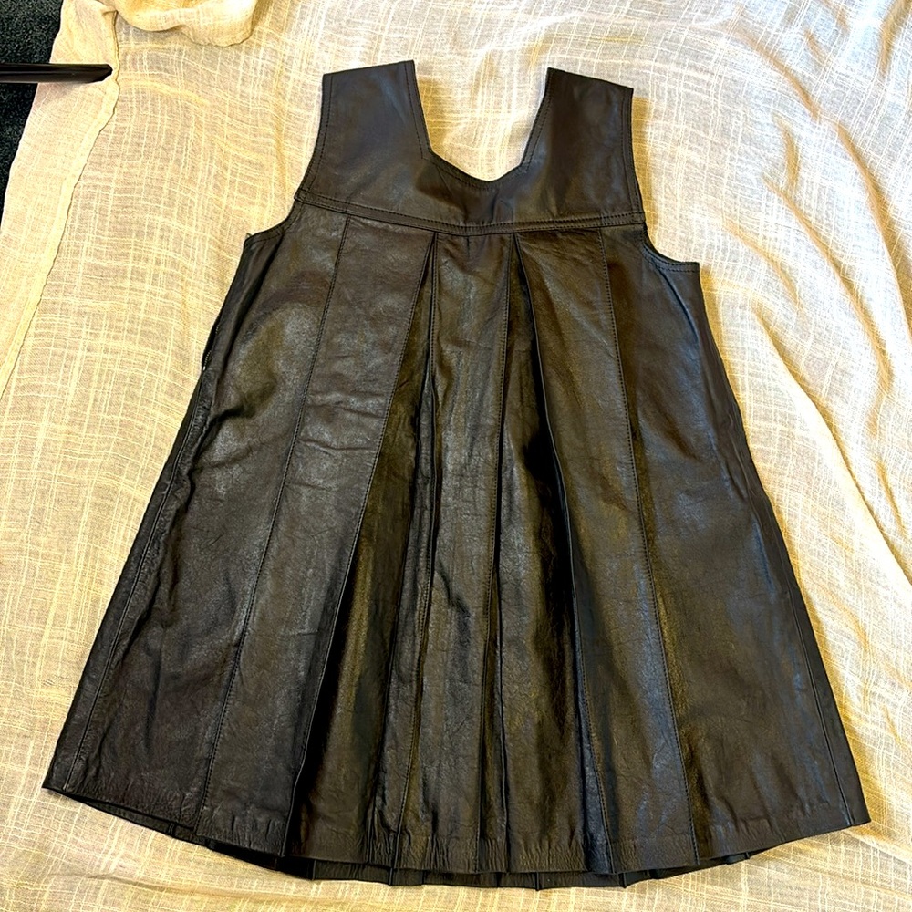 Pleated Genuine Leather Mini Dress, British GameBirds, Medium, EUC, Black - Picture 5 of 14